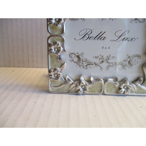 *Bella Lux Cream Enamel Faux Pearl Picture Frame - 4" x 4" Table Top - NWT - Picture 2 of 5